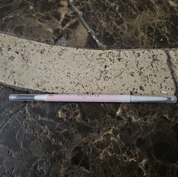 P. Louise eyebrow pencil gingerbread latte NWT - Picture 5 of 5